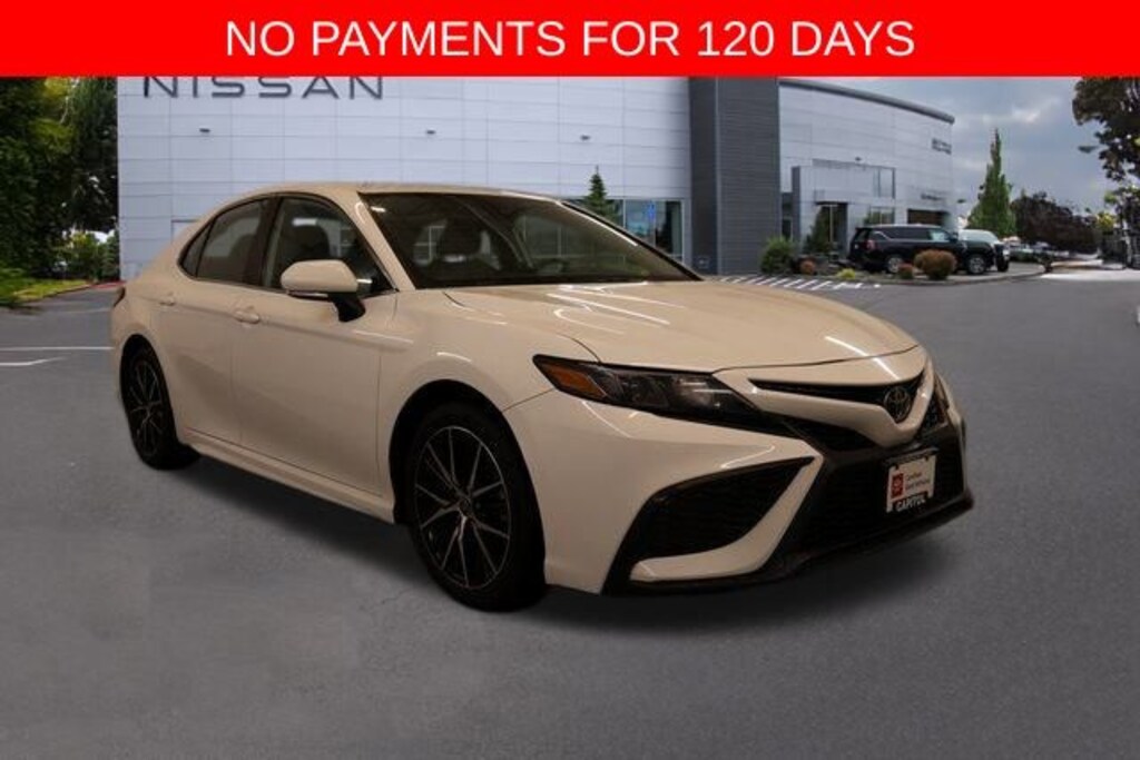Used 2023 Toyota Camry SE Sedan