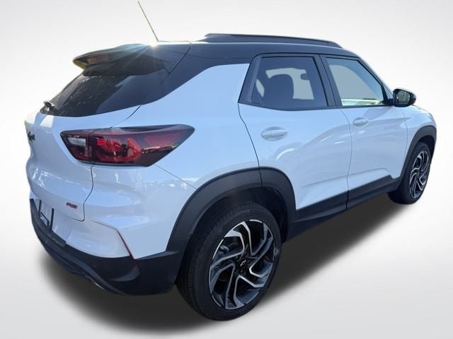 2025 Chevrolet Trailblazer RS photo 2