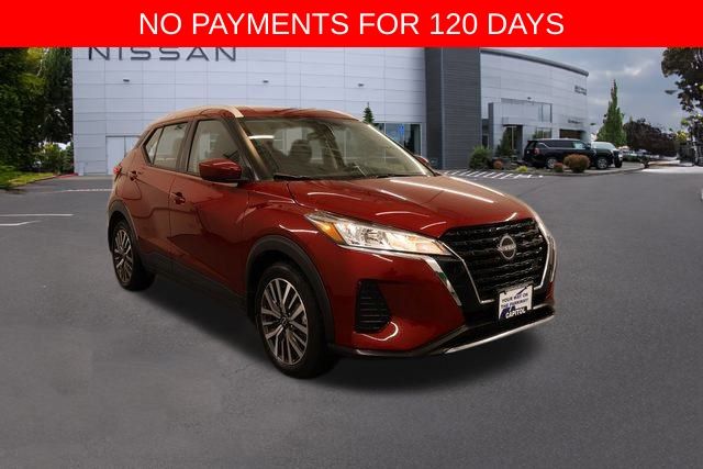 2023 Nissan Kicks SV's photo