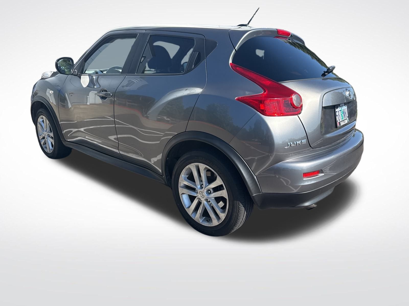 2011 Nissan Juke SL photo 3