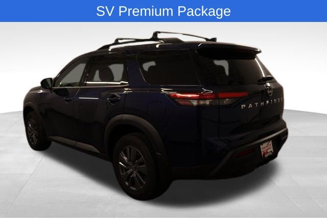 2025 Nissan Pathfinder SV photo 2
