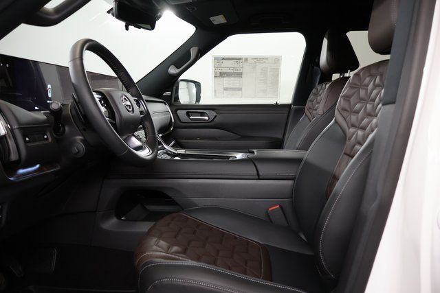 2026 Nissan Armada Platinum - Photo 12