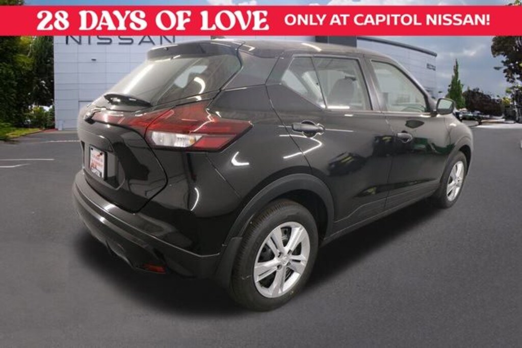 New 2025 Nissan Kicks Play S SUV