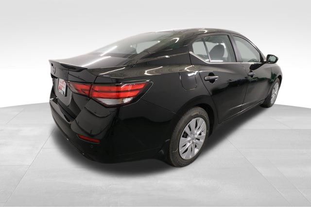 2025 Nissan Sentra S photo 2