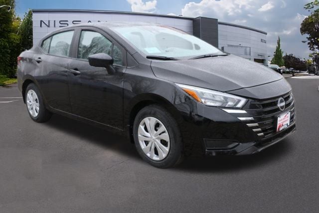 2025 Nissan Versa Sedan 
