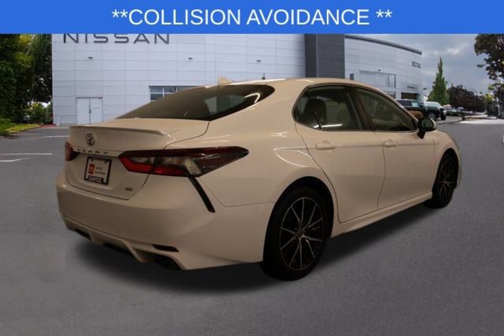 Used 2023 Toyota Camry SE Sedan