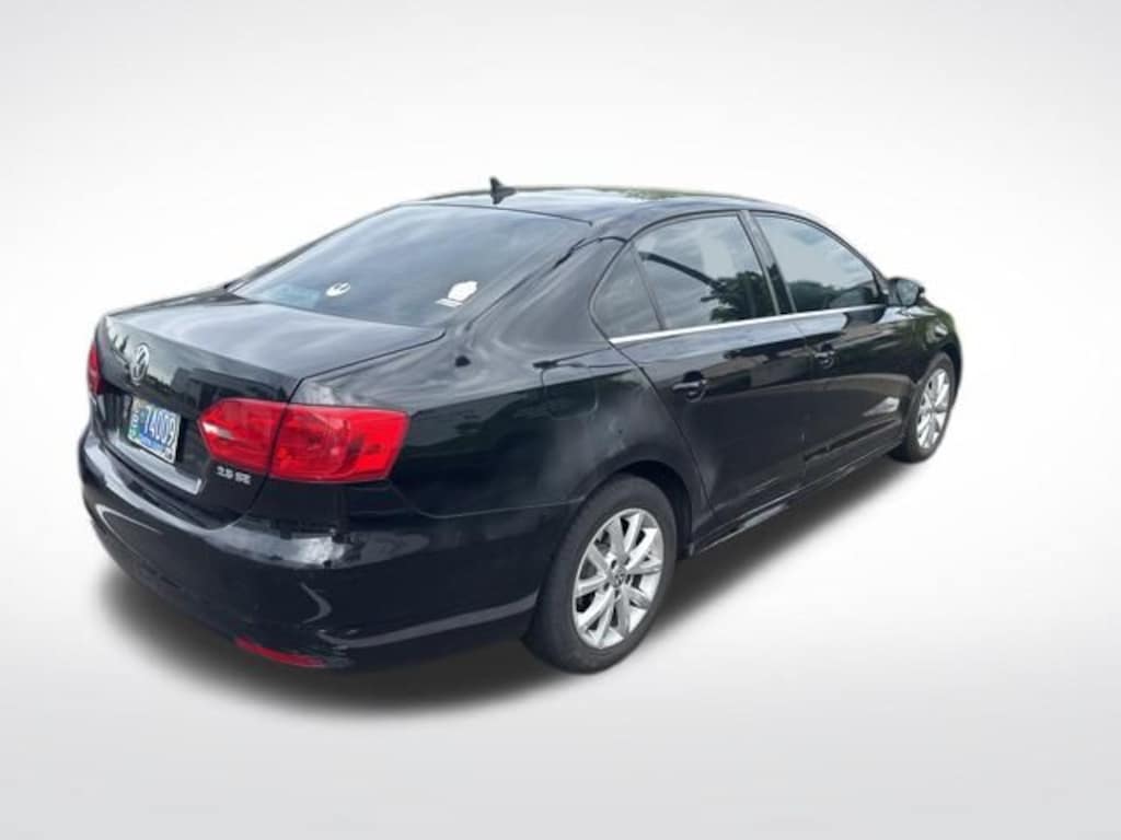 Used 2013 Volkswagen Jetta 2.5L SE Sedan