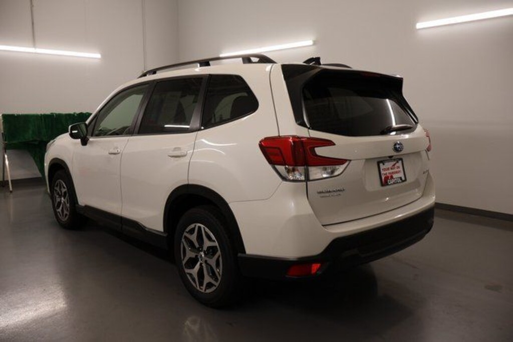 Used 2024 Subaru Forester Premium SUV