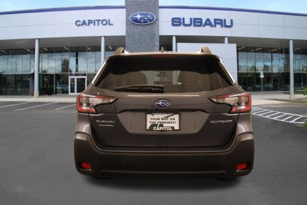 Used 2024 Subaru Outback Premium SUV
