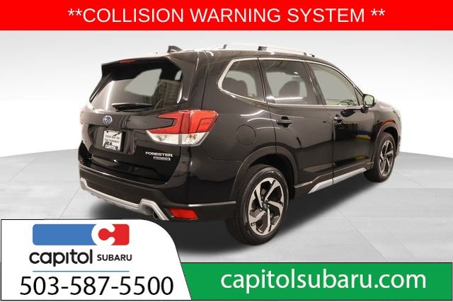 2022 Subaru Forester Touring photo 2