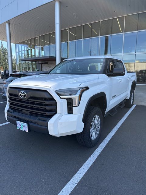 2024 Toyota Tundra Truck CrewMax 