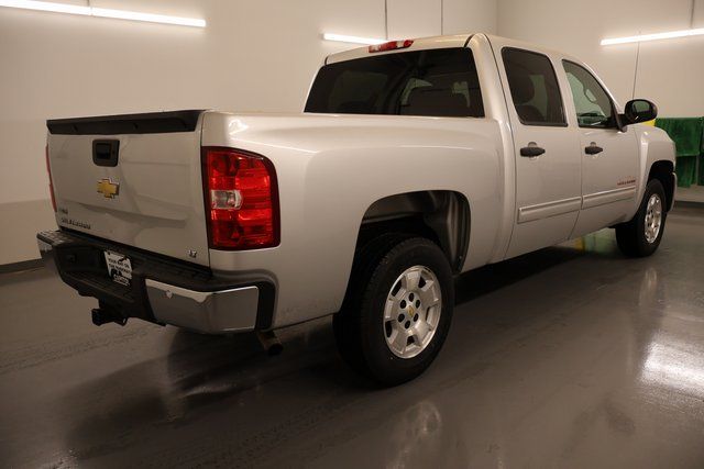 2010 Chevrolet Silverado 1500 LT photo 2