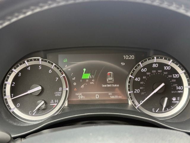 Used 2022 Toyota Highlander XLE with VIN 5TDGZRBH5NS576084 for sale in Salem, OR
