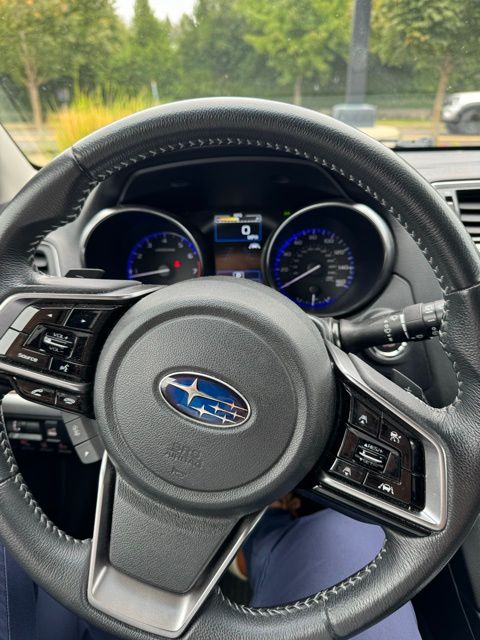 2019 Subaru Outback 3.6R Limited photo 2