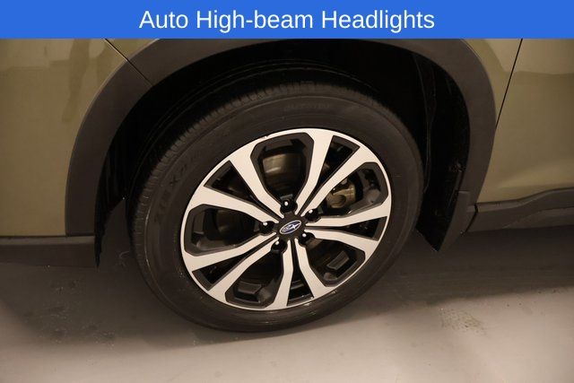 2022 Subaru Forester Limited photo 4