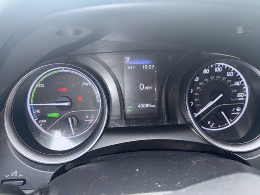 Used 2023 Toyota Camry Hybrid SE Sedan