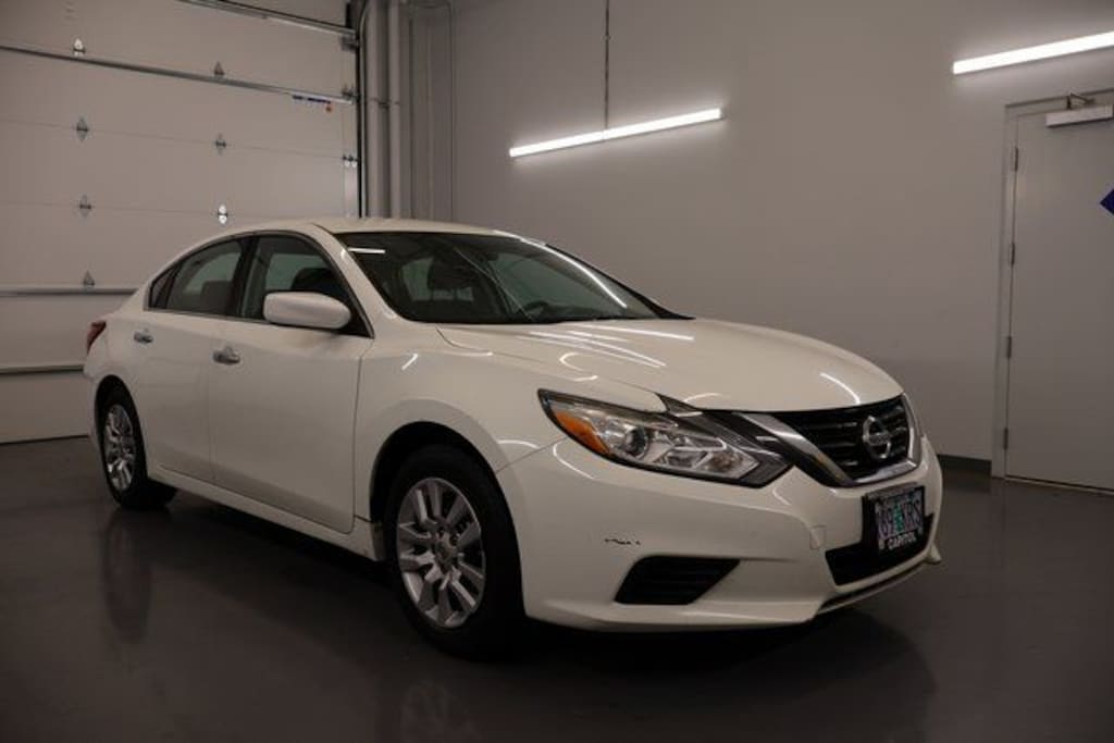 Used 2016 Nissan Altima 2.5 S Sedan