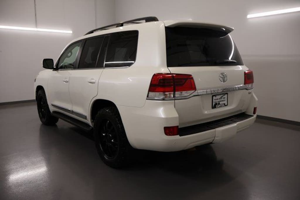 Used 2016 Toyota Land Cruiser V8 SUV