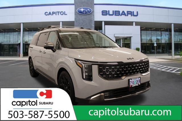 2025 Kia Carnival SX's photo