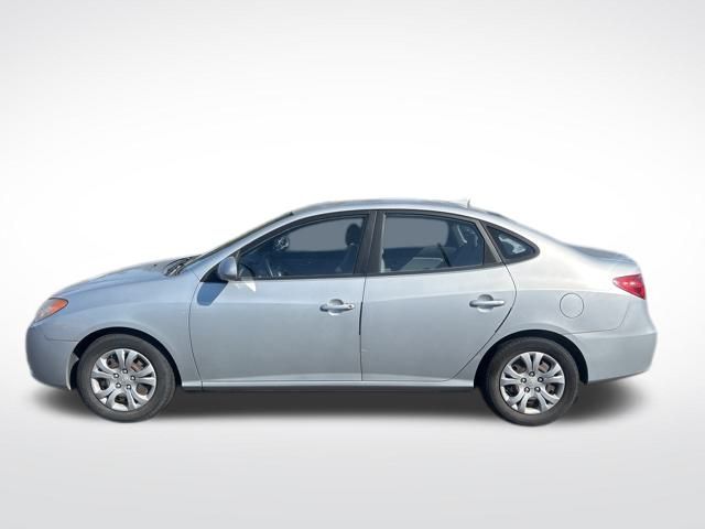 2010 Hyundai Elantra Blue GLS SE photo 2
