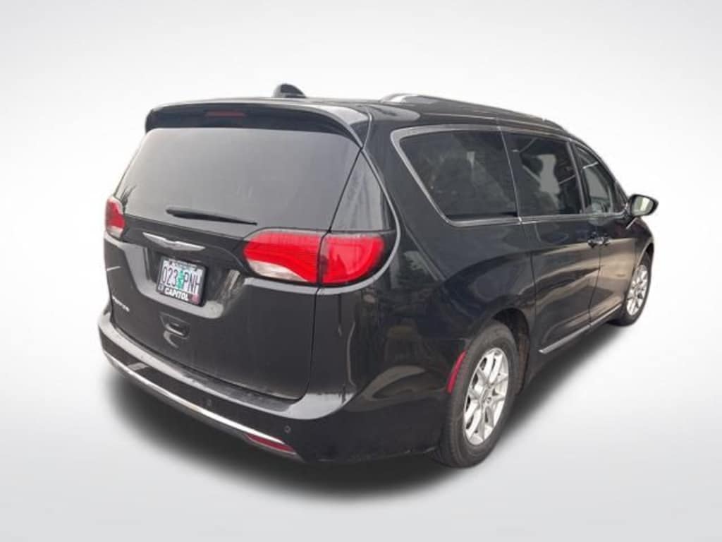 Used 2020 Chrysler Pacifica Touring L Van Passenger Van