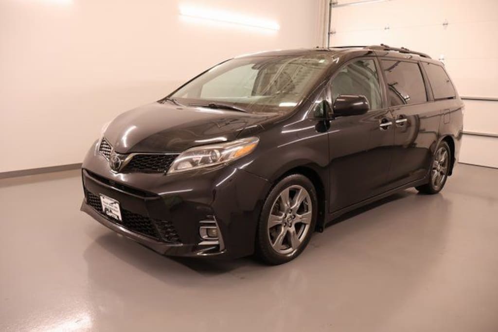 Used 2019 Toyota Sienna SE 8 Passenger Van
