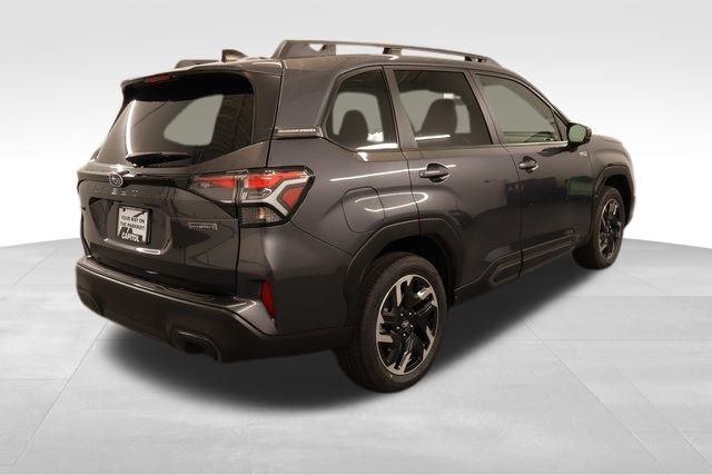2025 Subaru Forester Limited photo 3