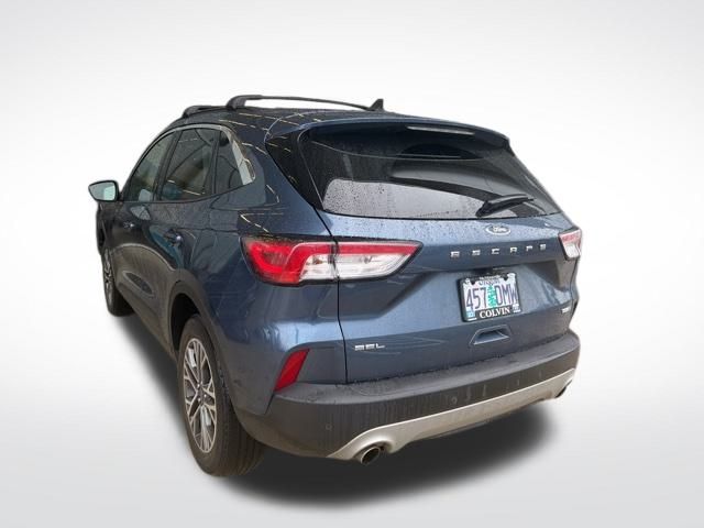 2020 Ford Escape SEL photo 4