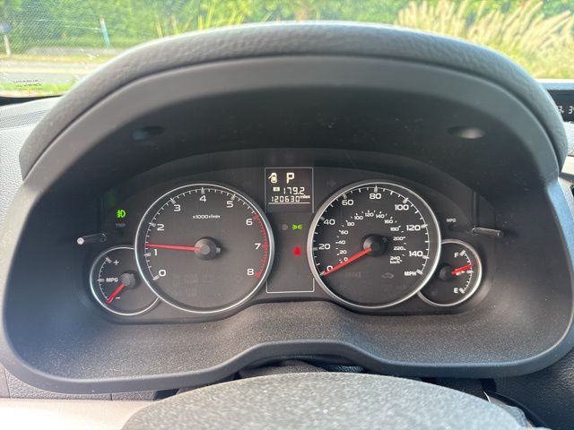 2014 Subaru Outback 2.5i Premium photo 2