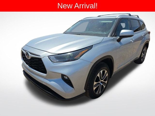2022 Toyota Highlander XLE 4x4 V6's photo