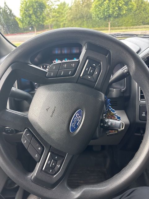 Used 2022 Ford F-350 Super Duty XLT with VIN 1FT8W3B62NEC51052 for sale in Salem, OR