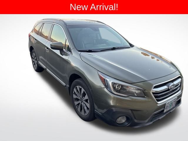 2018 Subaru Outback Touring's photo