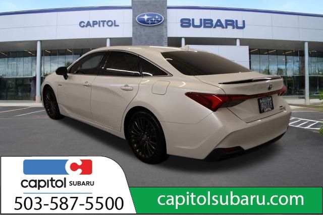 2021 Toyota Avalon Hybrid XSE photo 3