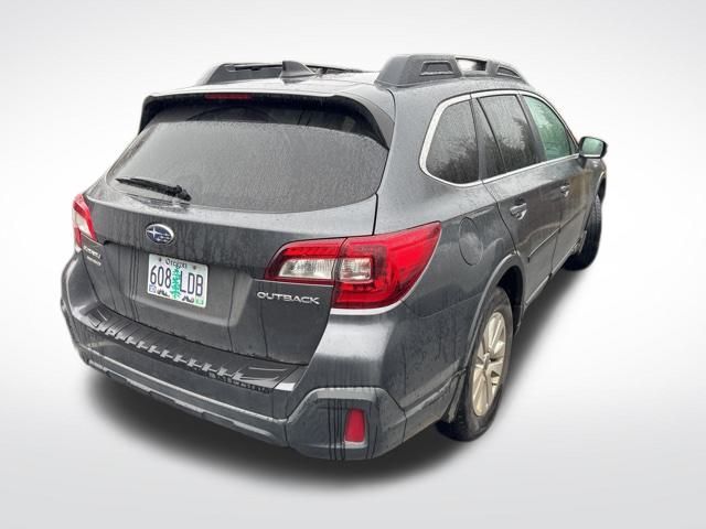 2019 Subaru Outback 2.5i Premium photo 2