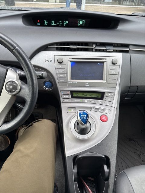 2015 Toyota Prius Five photo 2