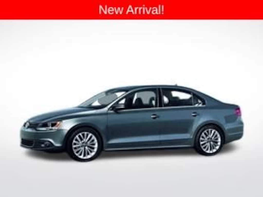 Used 2013 Volkswagen Jetta 2.5L SE Sedan