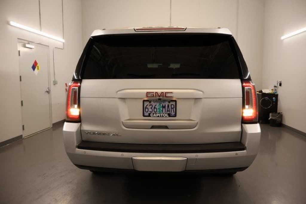Used 2015 GMC Yukon XL 1500 SLT SUV