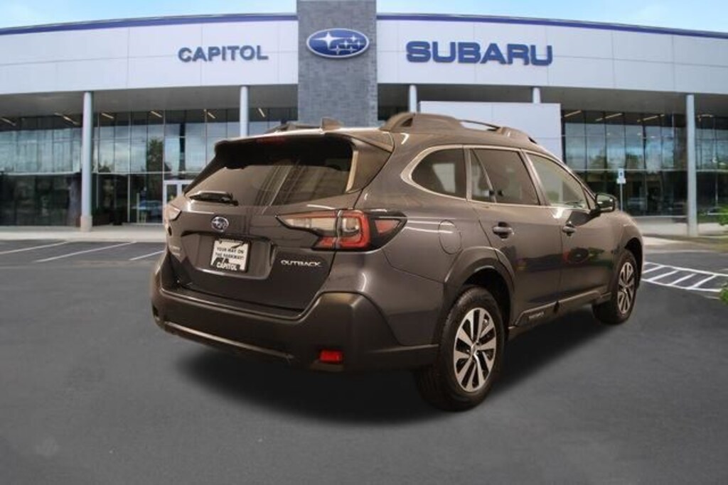 Used 2024 Subaru Outback Premium SUV
