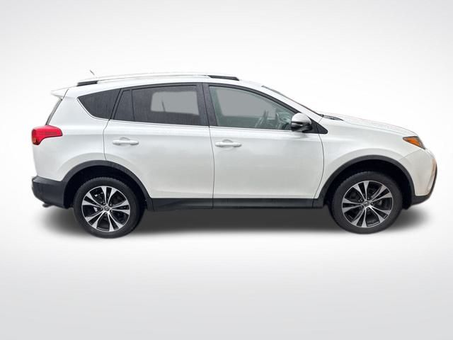 2015 Toyota RAV4 Limited photo 2