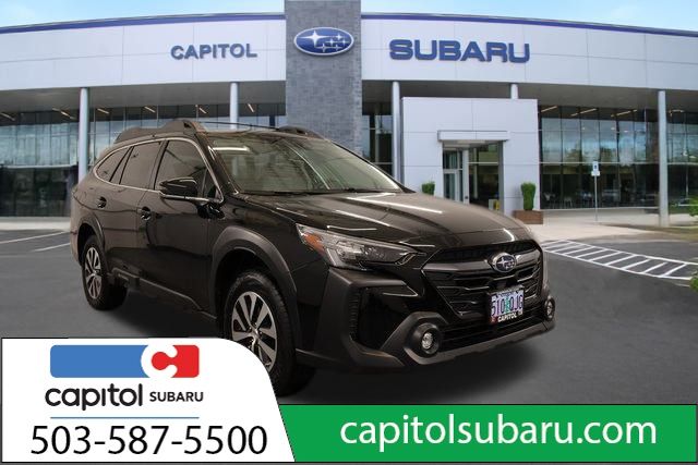2025 Subaru Outback Premium's photo