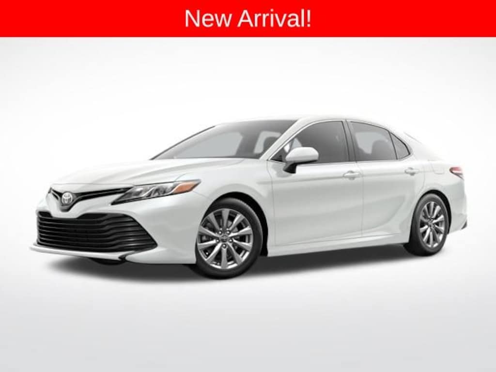 Used 2018 Toyota Camry LE Sedan