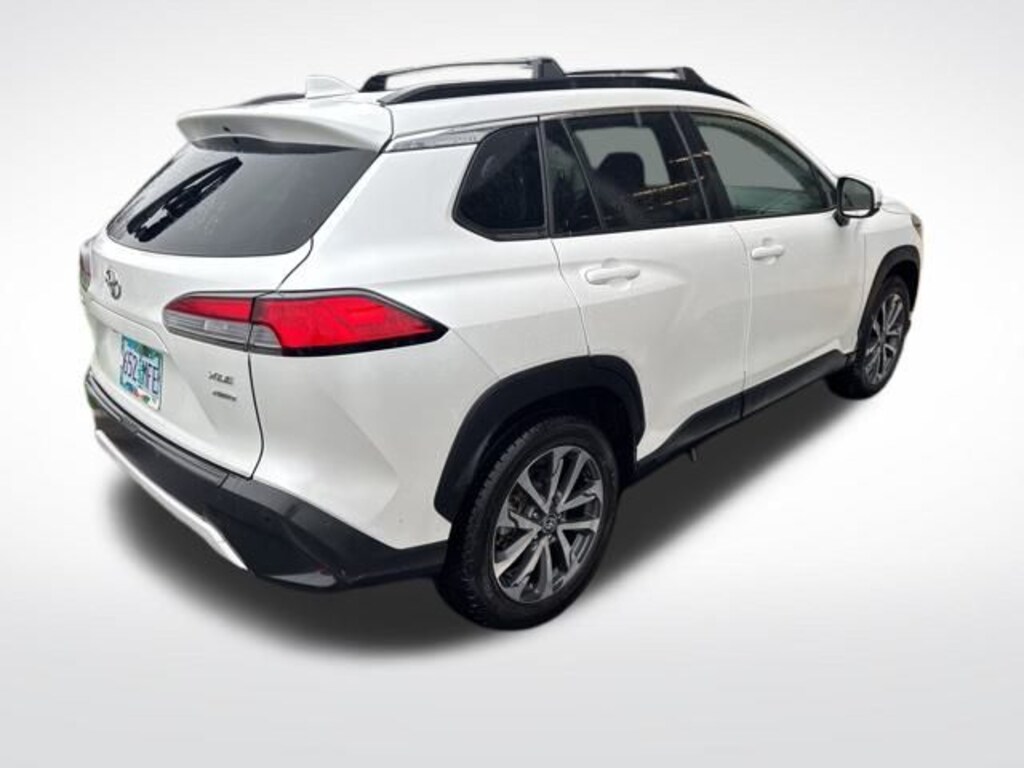 Used 2022 Toyota Corolla Cross XLE SUV