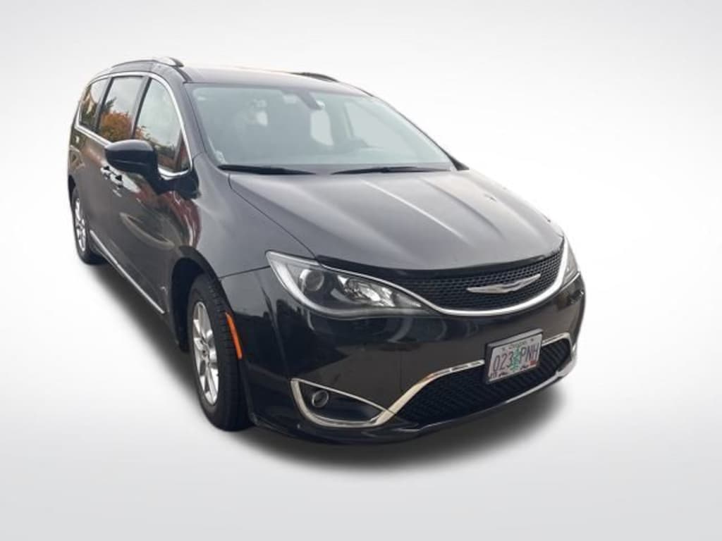Used 2020 Chrysler Pacifica Touring L Van Passenger Van