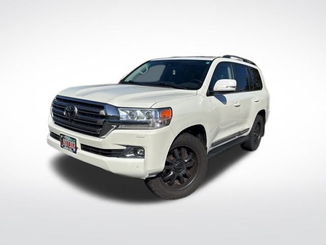 2016 Toyota Land Cruiser photo 4