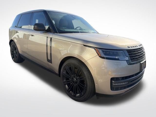 2025 Land Rover Range Rover 3.0 SE SWB's photo