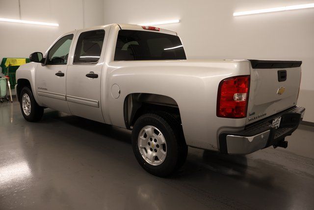 2010 Chevrolet Silverado 1500 LT photo 3
