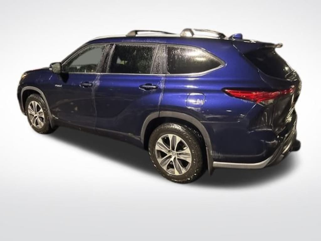 Used 2020 Toyota Highlander Hybrid XLE SUV