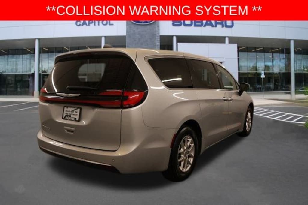 Used 2023 Chrysler Pacifica Touring L Van Passenger Van