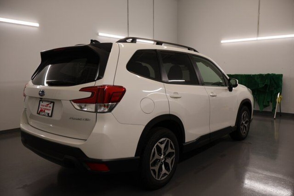 Used 2024 Subaru Forester Premium SUV