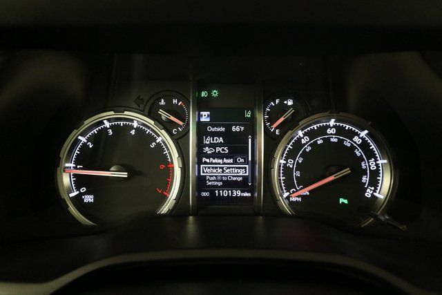 2020 Toyota 4Runner Limited photo 2